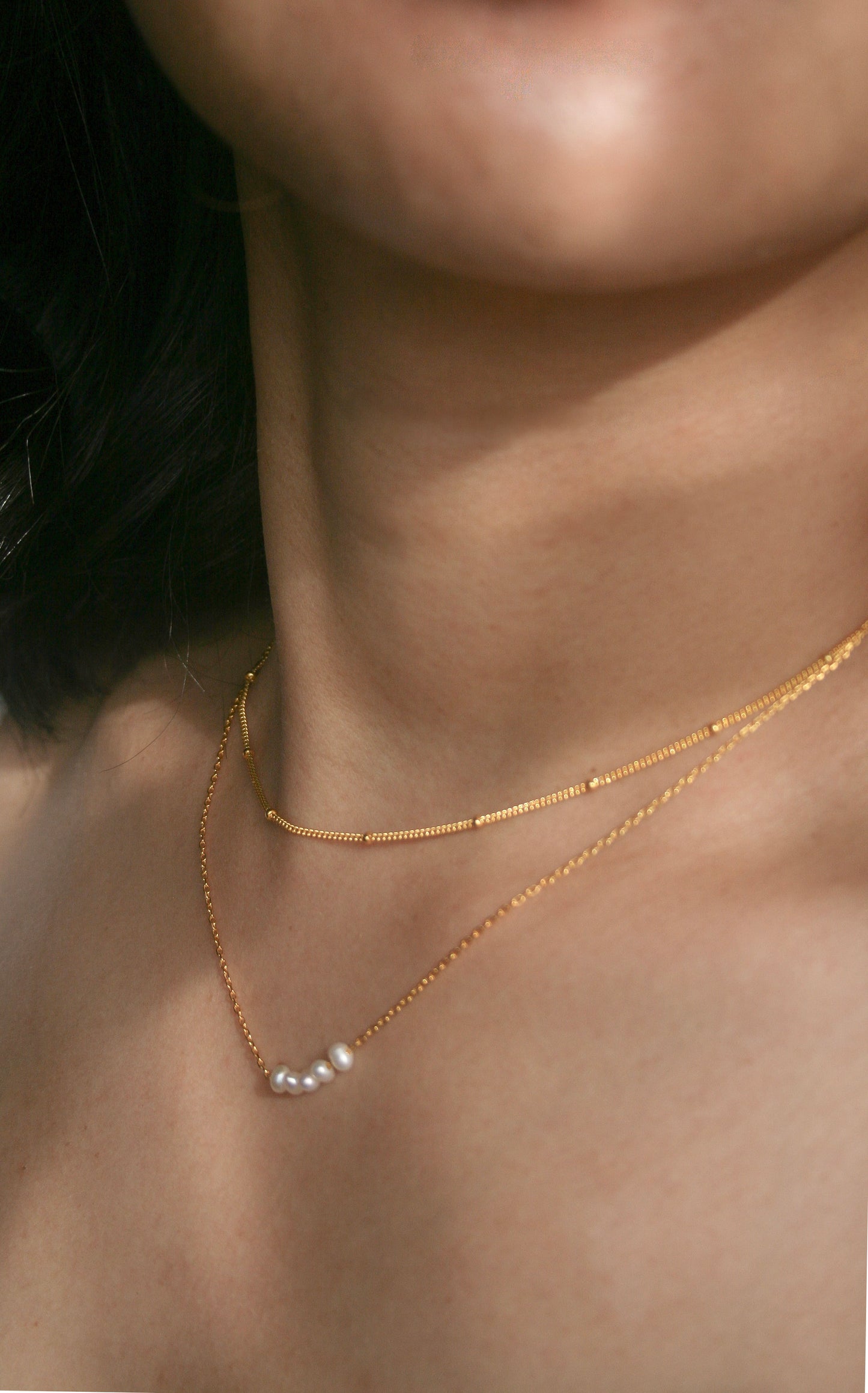Double layered pearl necklace