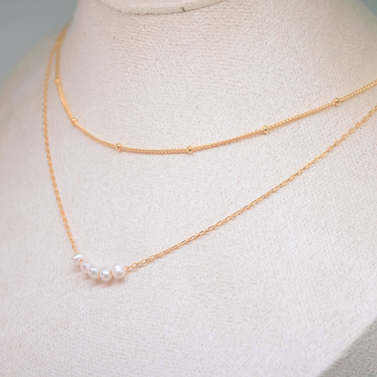 Double layered pearl necklace
