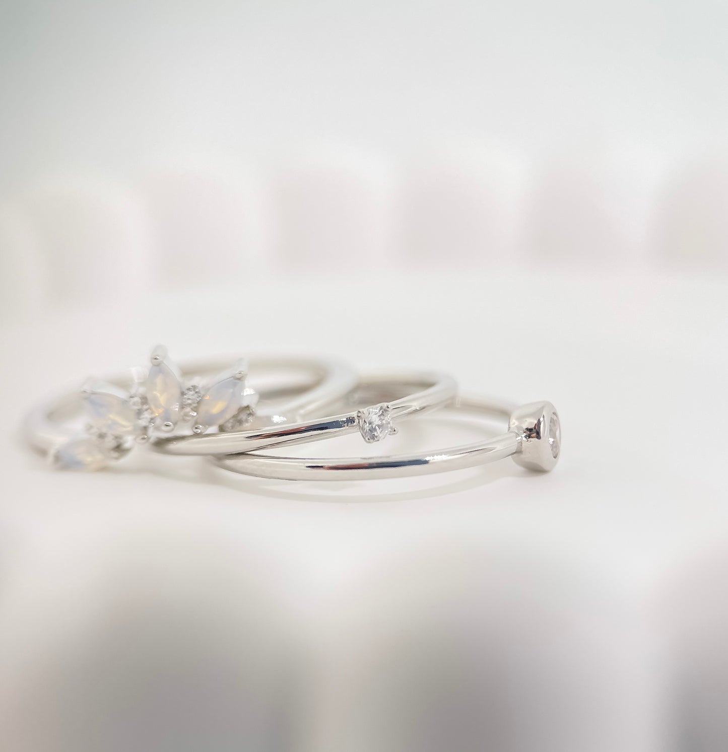 Single Row Ring